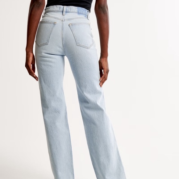 Abercrombie & Fitch Denim - Abercrombie High Rise 90s Relaxed Jean extra short 25/0